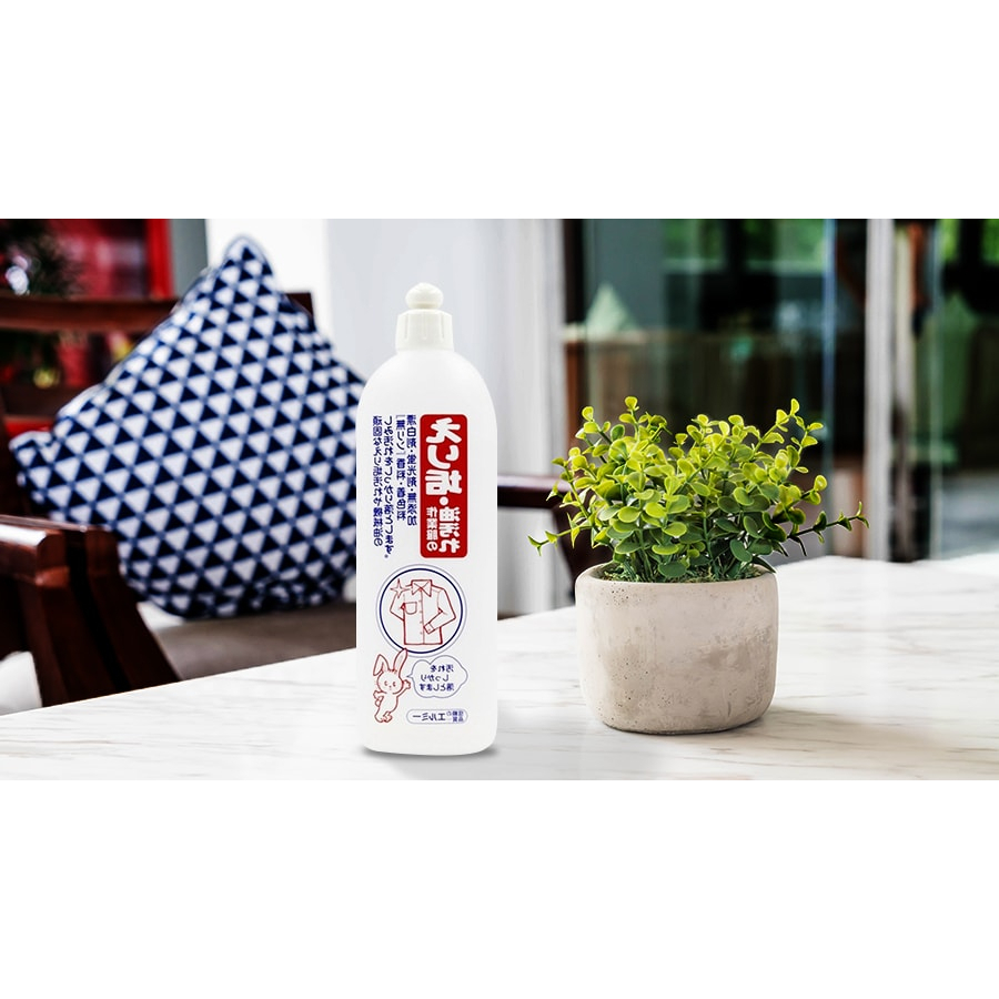 Nước tẩy quần áo Kose làm trắng, sạch cổ, tay áo 500ml