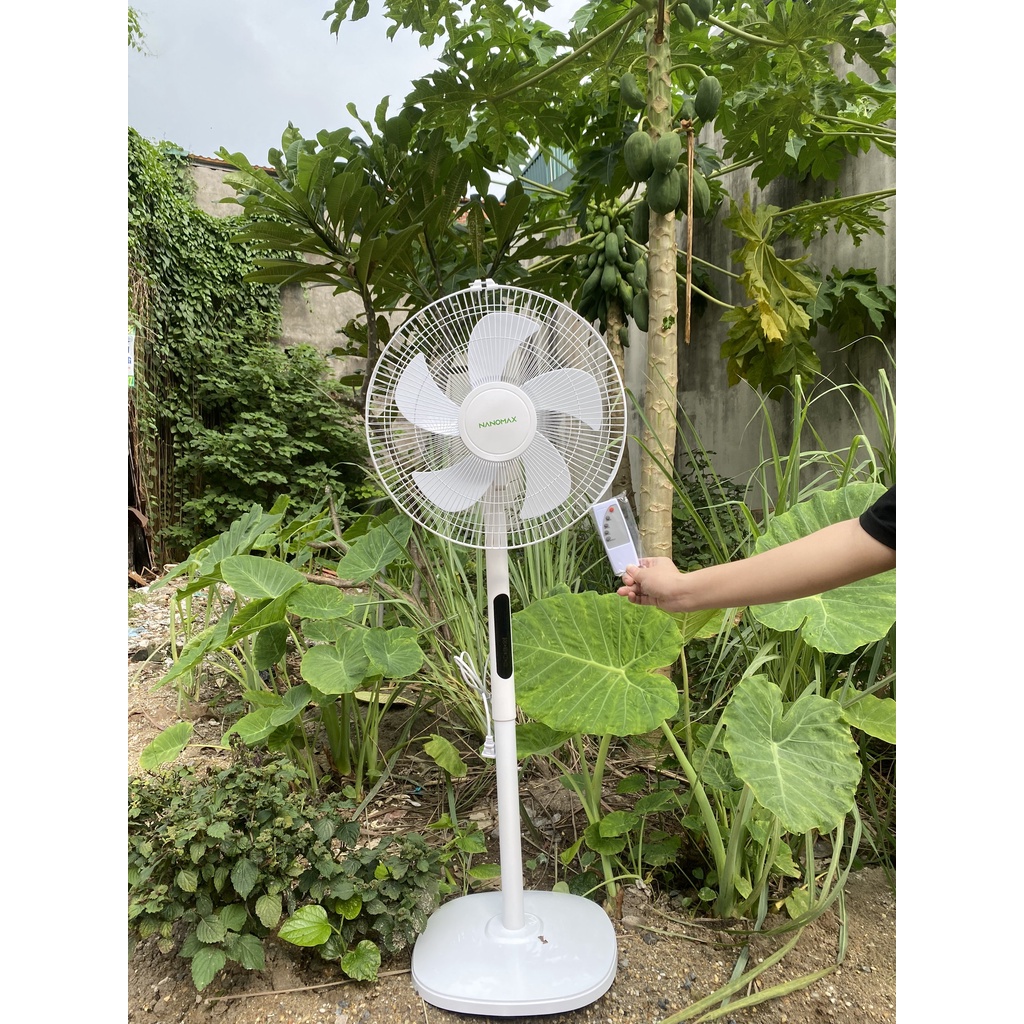 Quạt Cây Đứng Nanomax Điều Khiển Từ Xa, Màn Hình LED Hiển Thị Chức Năng, Lực Gió Mạnh Lên Đến 10 Mét - Bh 12 Tháng