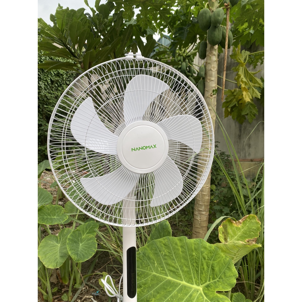 Quạt Cây Đứng Nanomax Điều Khiển Từ Xa, Màn Hình LED Hiển Thị Chức Năng, Lực Gió Mạnh Lên Đến 10 Mét - Bh 12 Tháng
