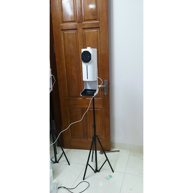 Máy khử khuẩn K9 pro plus  đo thân nhiệt tự động cảm ứng- máy sát khuẩn dùng trong mùa dịch