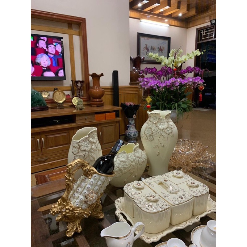 Khay mứt hình chữ nhật hoa văn nổi phong cách hoàng gia