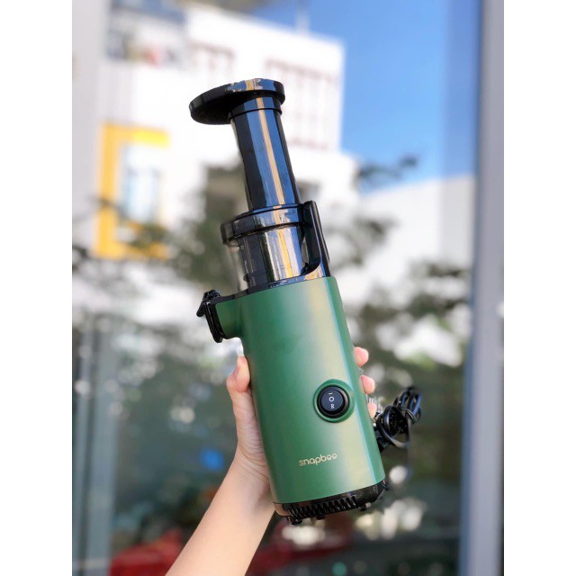 Máy ép chậm hoa quả mini cực hot tiện lợi sử dụng khi muốn thưởng thức sinh tố,nước ép, an toàn và dễ dùng cho nội trợ