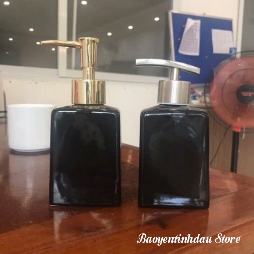 Com bo 3 bình xịt 250ml đựng sữa tắm, dầu gội...đa năng sử dụng trong nhà tắm bằng sứ.