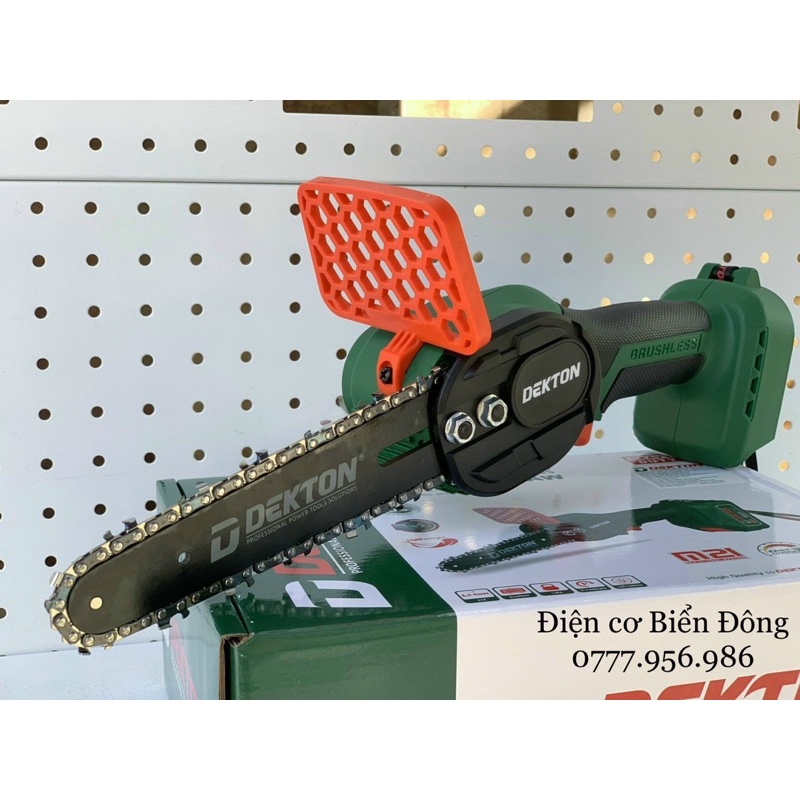 Máy Cưa Xích Dùng Pin Dekton M21-CS06BLC - Motor Brushless kèm pin hãng 2A Dekton
