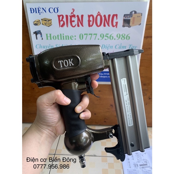 Máy bắn Đinh thẳng đinh gỗ F50 dùng đóng một số đồ nội thất như giường tủ, bàn ghế, cửa ra vào, cửa số...
