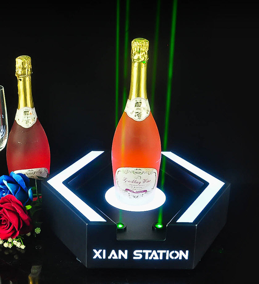 Đế trưng chai rượu có đèn lazer cho Bar Nhà Hàng YUT02