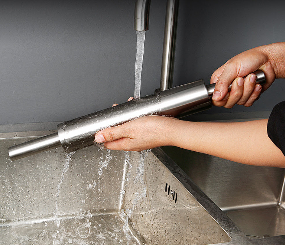 Cây lăn bột cán bột inox 304 loại dày và nặng giúp cán bột đều không mỏi tay F528