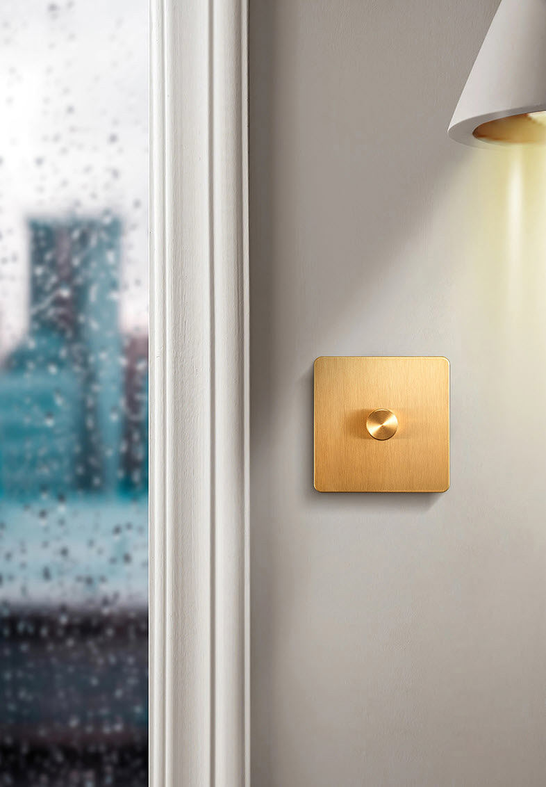 Công tắc ổ cắm âm tường mặt inox mạ vàng toggle bằng đồng HOD26 type 86
