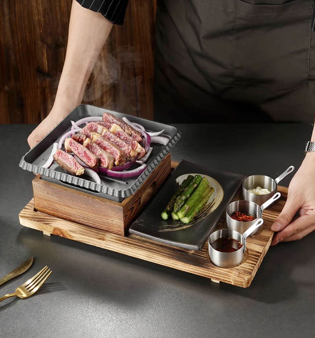 Bộ bếp nướng để bàn dùng cồn kèm chén đựng sốt có khay gỗ lót SCH011