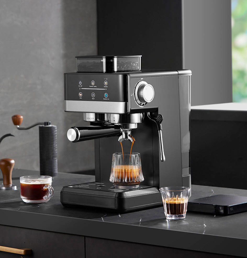 Máy pha cafe tự động Espresso & Cappuccino có chức năng đánh sữa CM5520 công suất 1350w