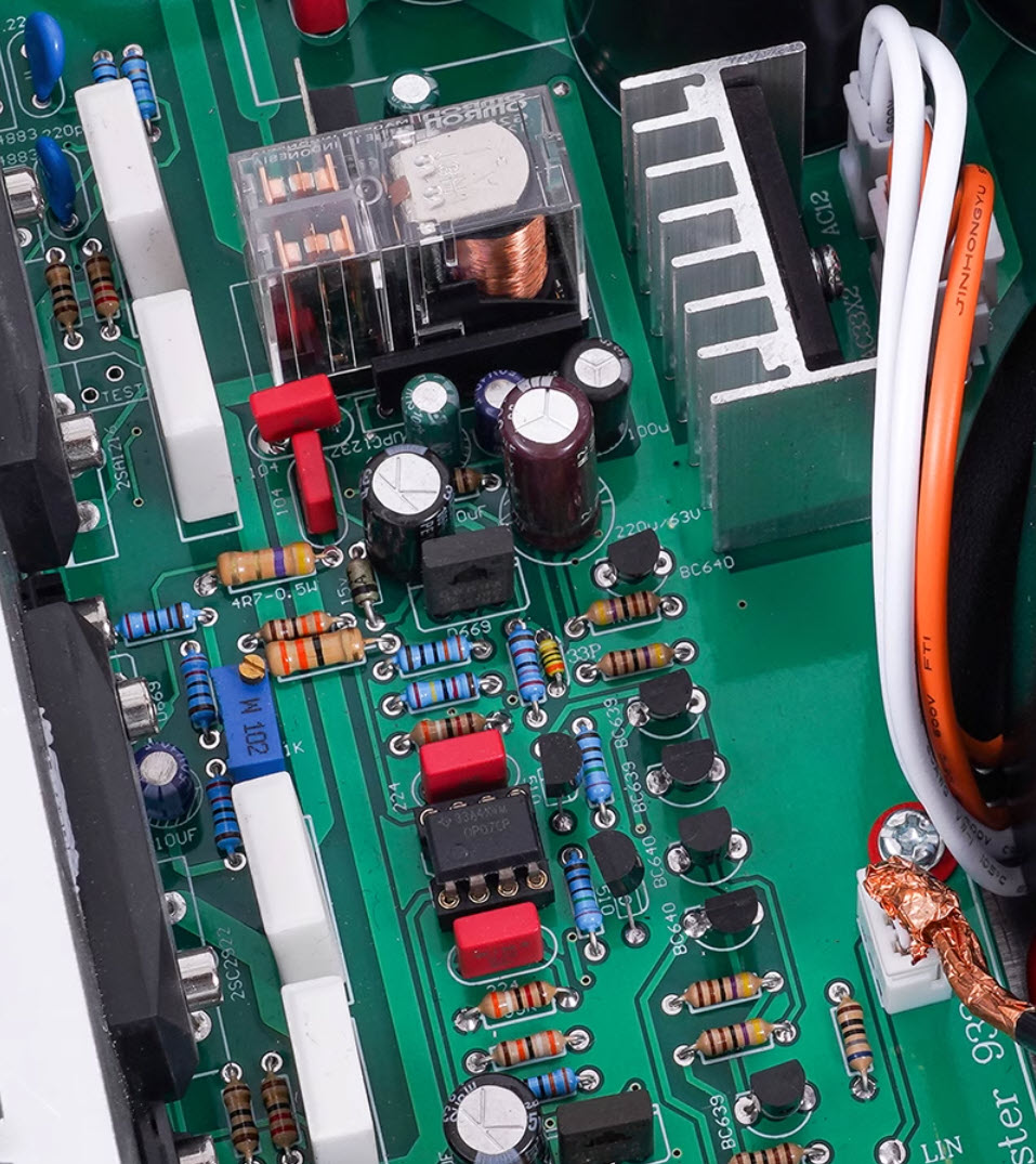 Bộ khuếch đại âm thanh 120Wx2 model PA-993