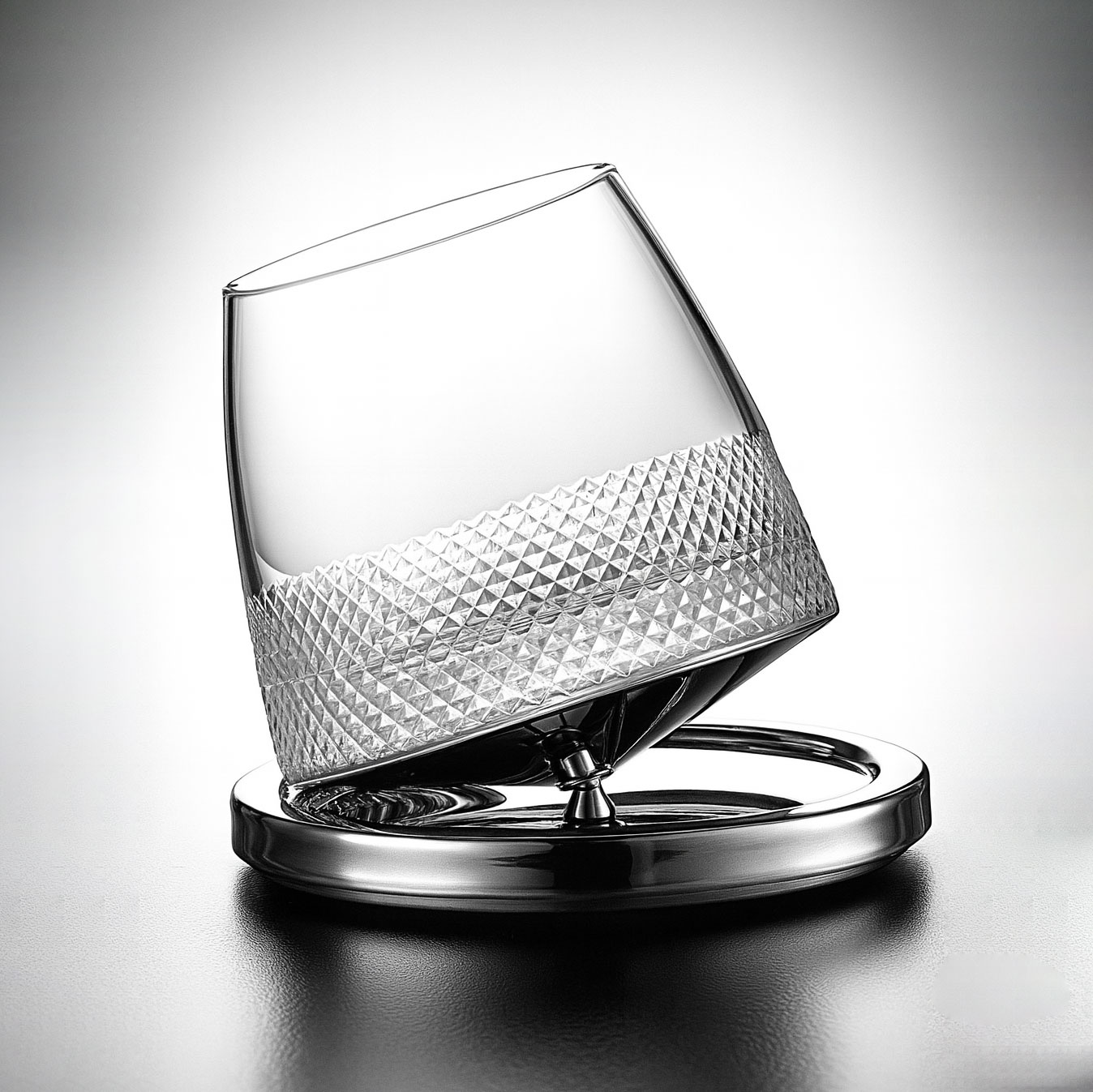 Ly wishky pha lê mẫu Rotating 325ml chế tác thủ công Vianasa VS43434A