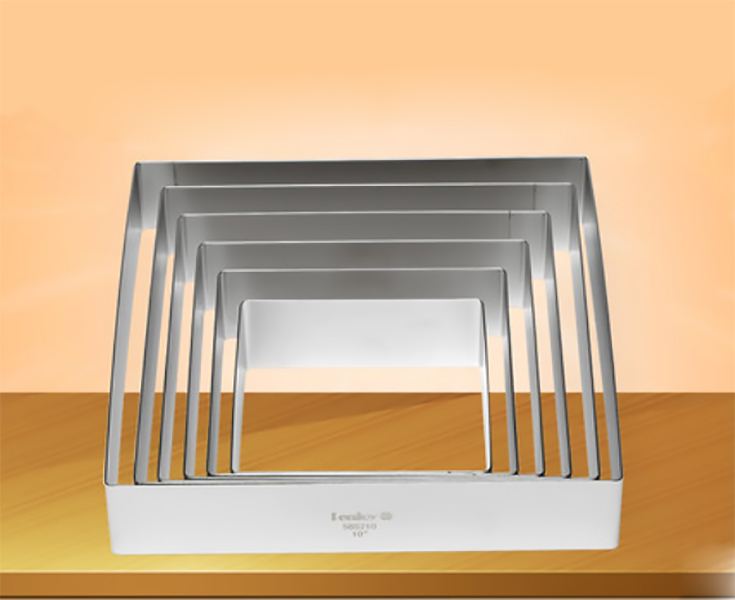 Khuôn làm bánh vuông Sanneng 585205, chất liệu hợp kim nhôm, đế rỗng.