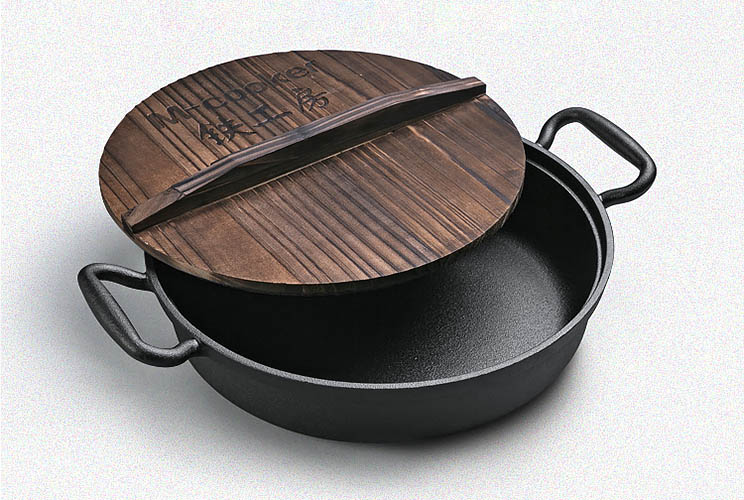 Nồi gang đáy bằng nắp gỗ 30cm Mcooker BCB030B.