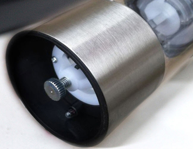 Dụng cụ xay tiêu cầm tay dùng pin Yong JTE01