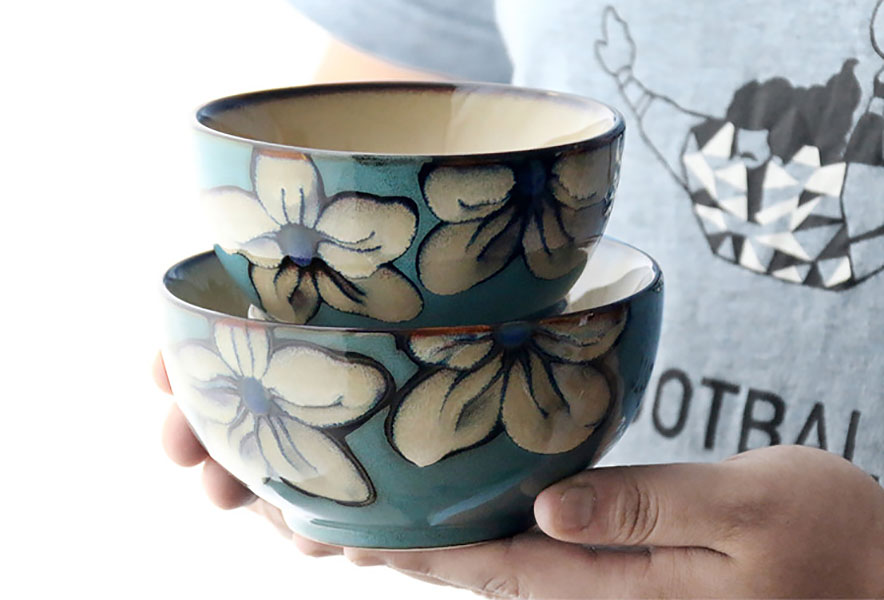 Bộ dĩa tô chén gốm porcelain handmade OMK GCBH họa tiết vẽ tay.