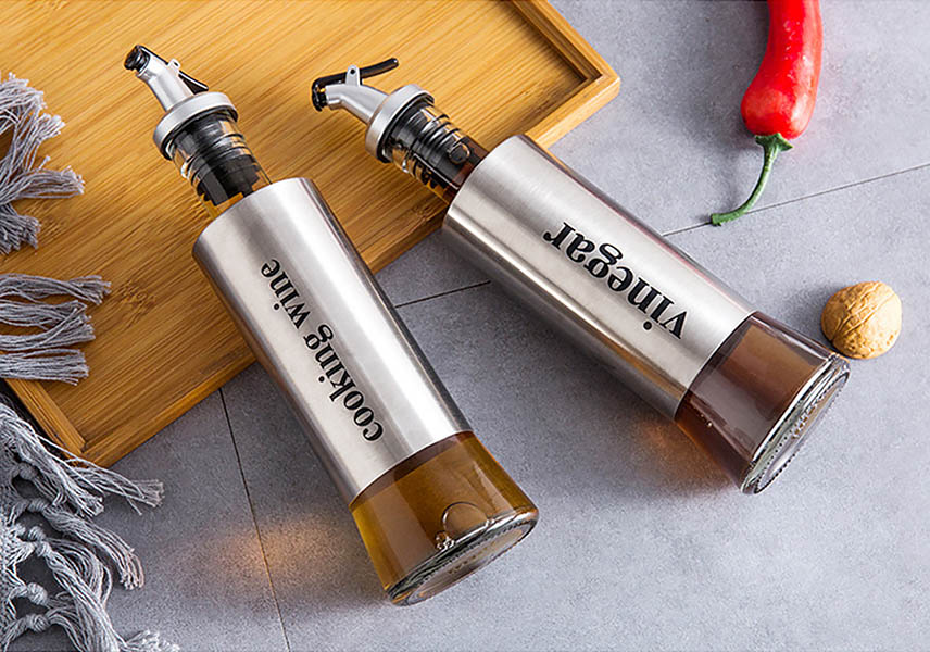 Bình đựng dầu gia vị thủy tinh bọc inox Pinrui F24.