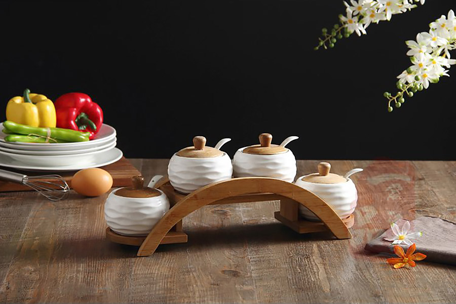 Bộ khay đựng gia vị 4 ngăn gốm sứ OneName ON011.