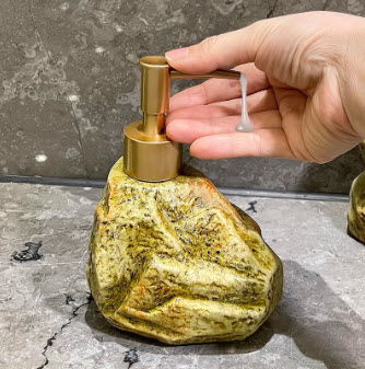 Bình đựng xà bông rửa tay hình viên đá ngộ nghĩnh RYP001