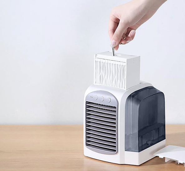 Quạt hơi nước mini để bàn Magic MG058