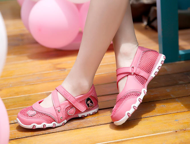 Giày sandals bé gái Public DW68