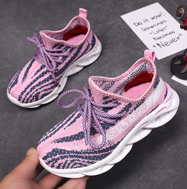 Giày sneaker bé trai Public TNM810