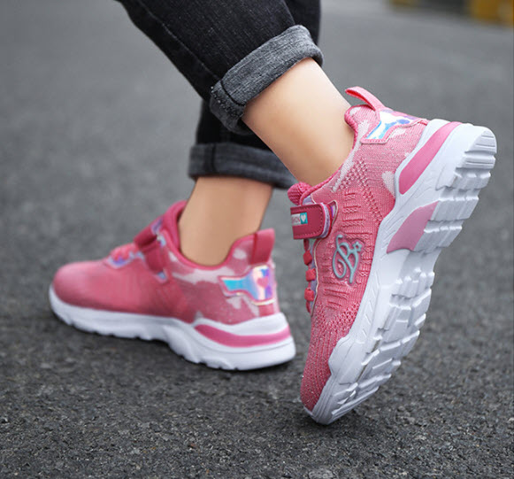 Giày sneaker bé gái Public TNM806