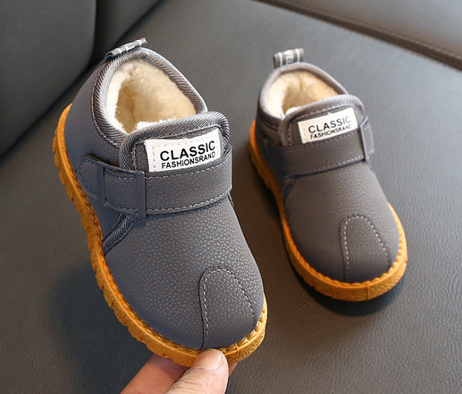 Giày sneaker bé gái 13 - 19cm Yiwu YW9926