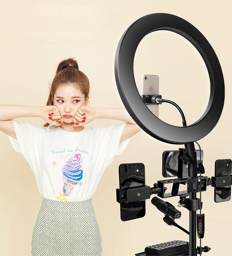 Đèn led livestream 36cm gắn 4 phone Doled DLZ11