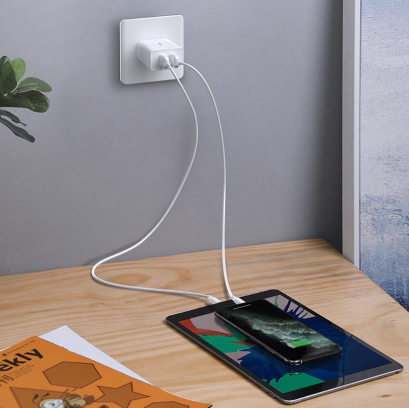 Củ sạc nhanh điện thoại 3A 18W Baseus TC012