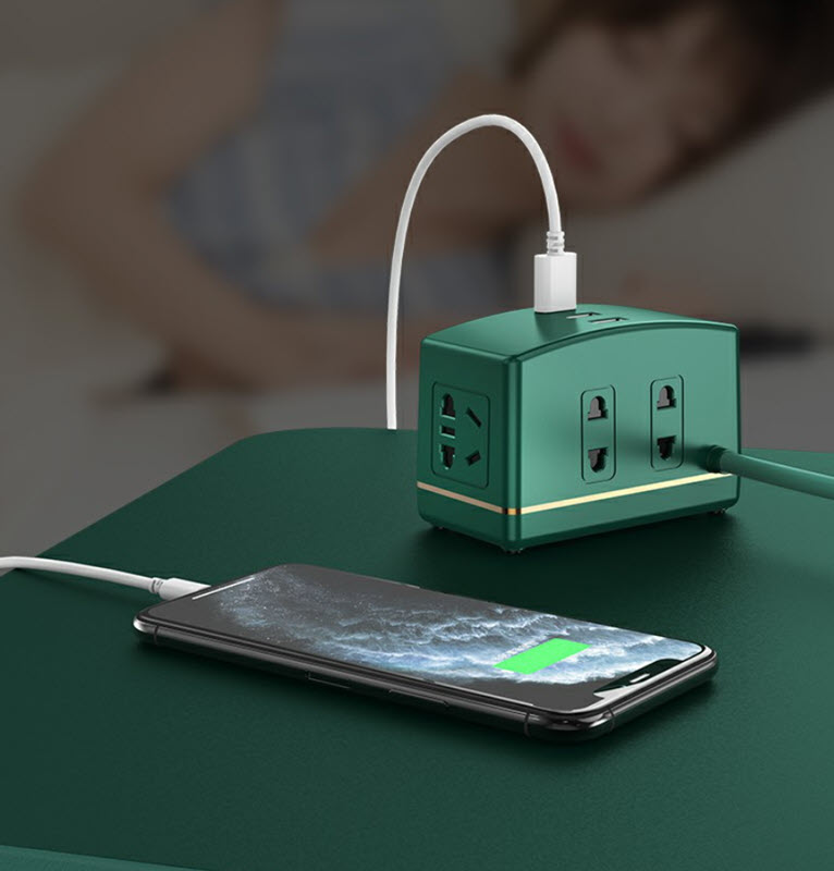 Ổ cắm điện để bàn 3 cổng USB và 4 ổ cắm điện 2500W OEM RP003