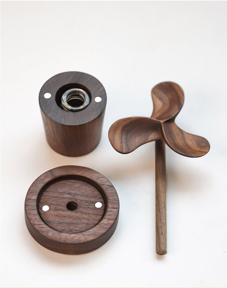 Dụng cụ khuếch tán tinh dầu bằng gỗ óc chó SN85-A.